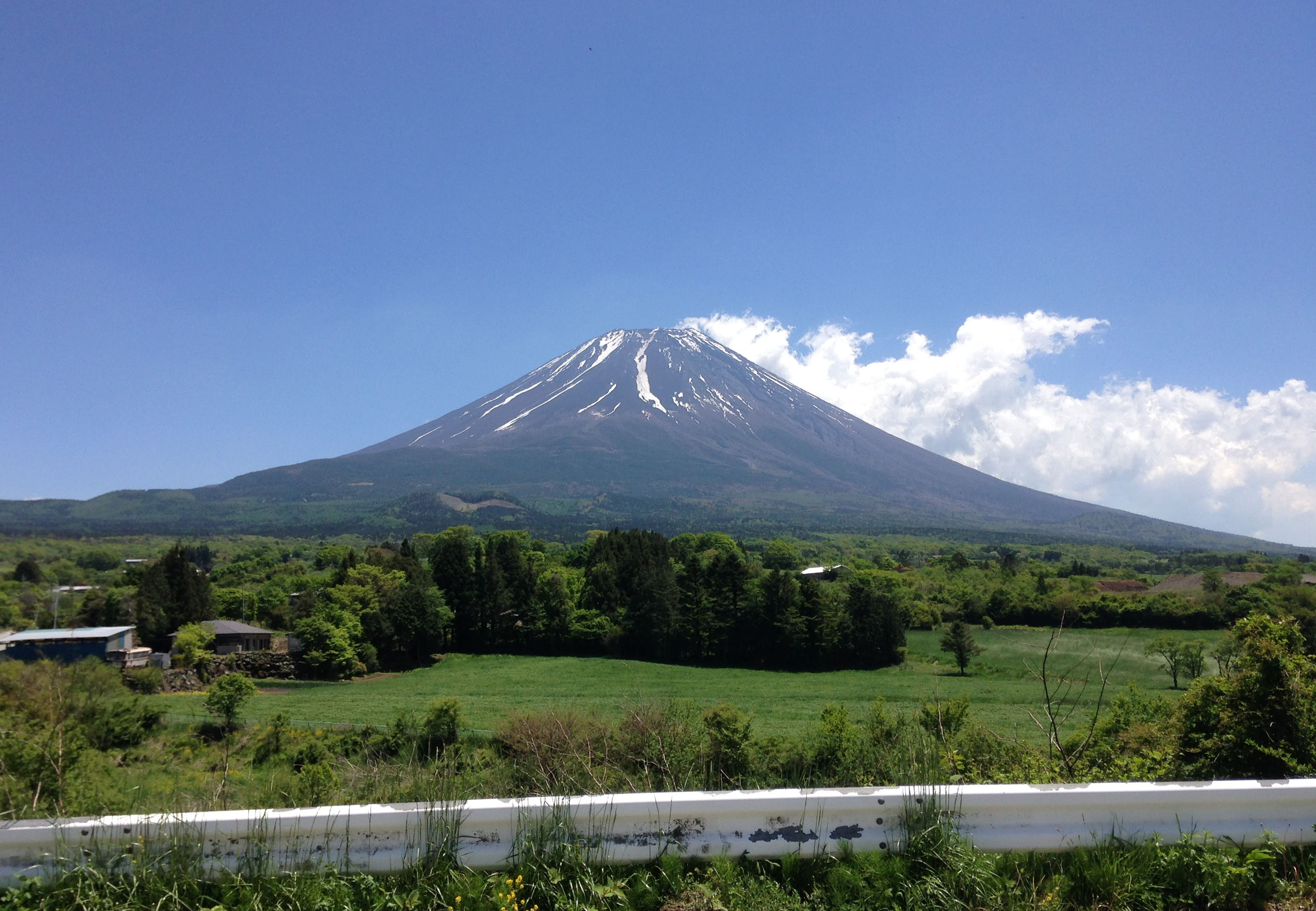 富士登山ツアー 書類発送開始 富士山登山ツアー 年